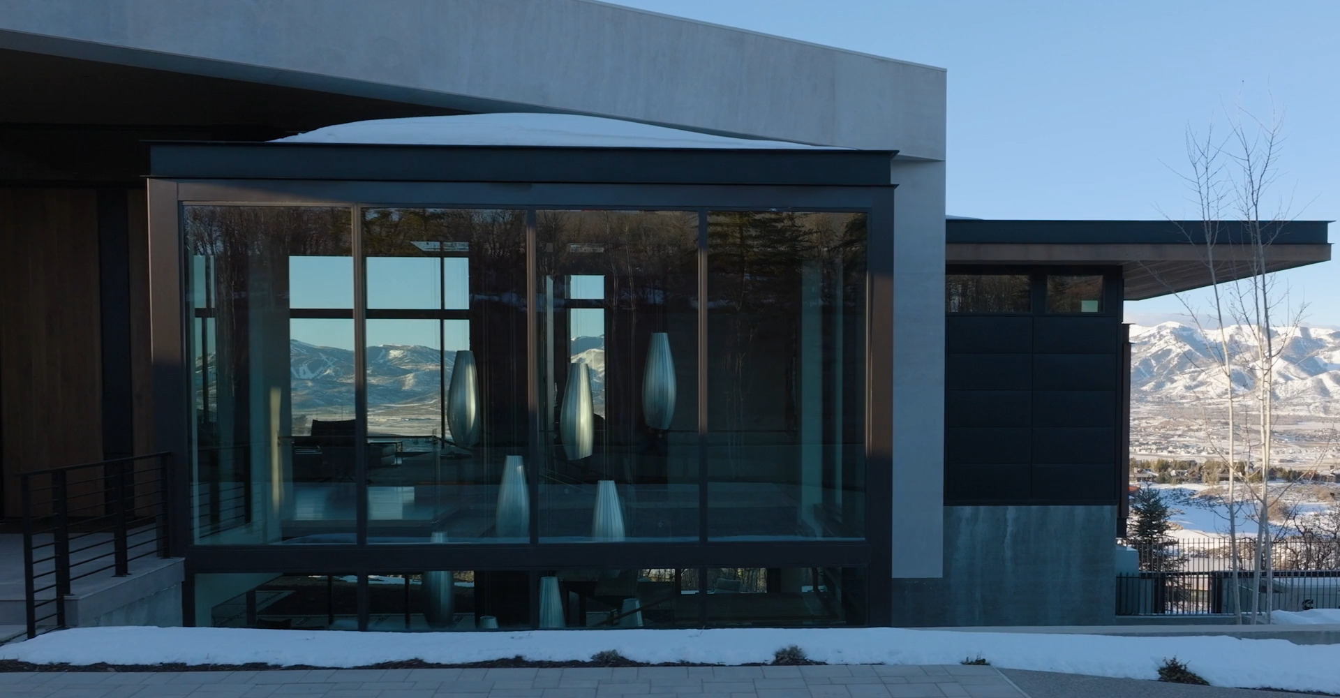 Common_specifications_of_aluminum_alloy_doors_and