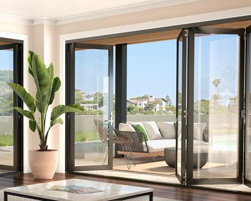 Surrounding_aluminum_alloy_doors_and_windows_facto