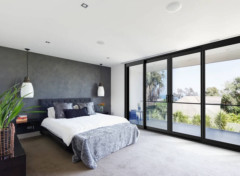 Aluminum_alloy_sliding_window_with_screen